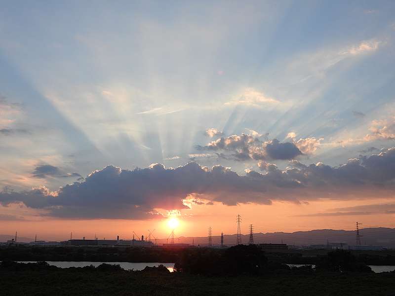 夕暮れの淀川河川公園