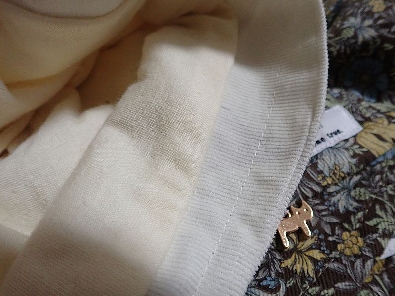 裏地は接結ニット