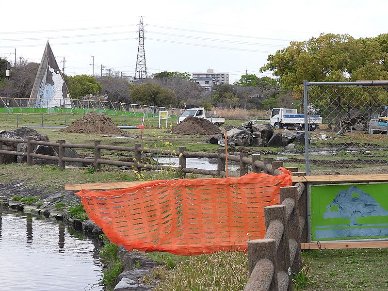 せせらぎ川は工事中